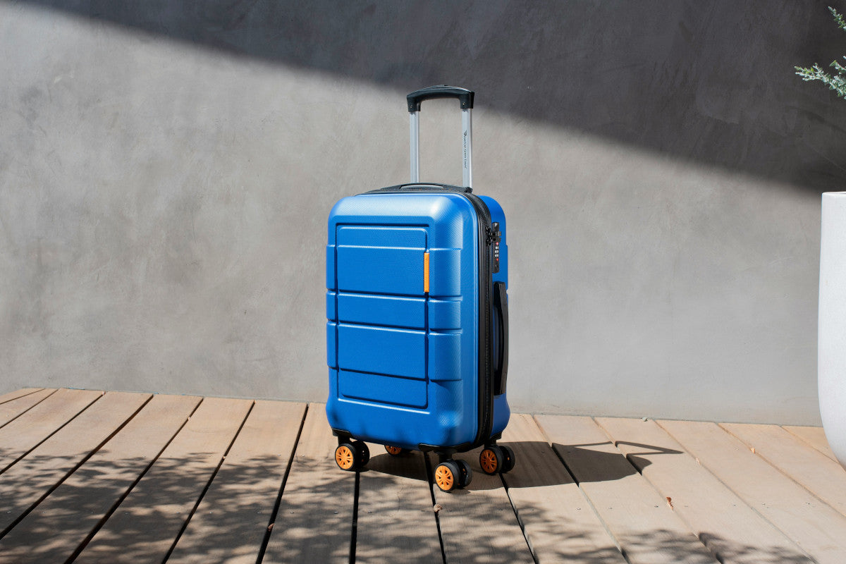 4 wheel vs 8 wheel luggage which is better