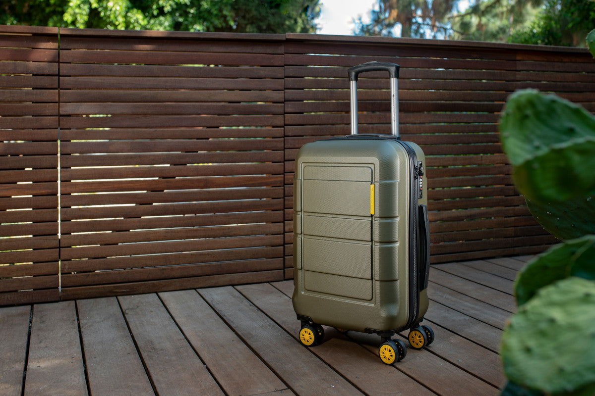 Lucas Luggage vs Samsonite Luggage