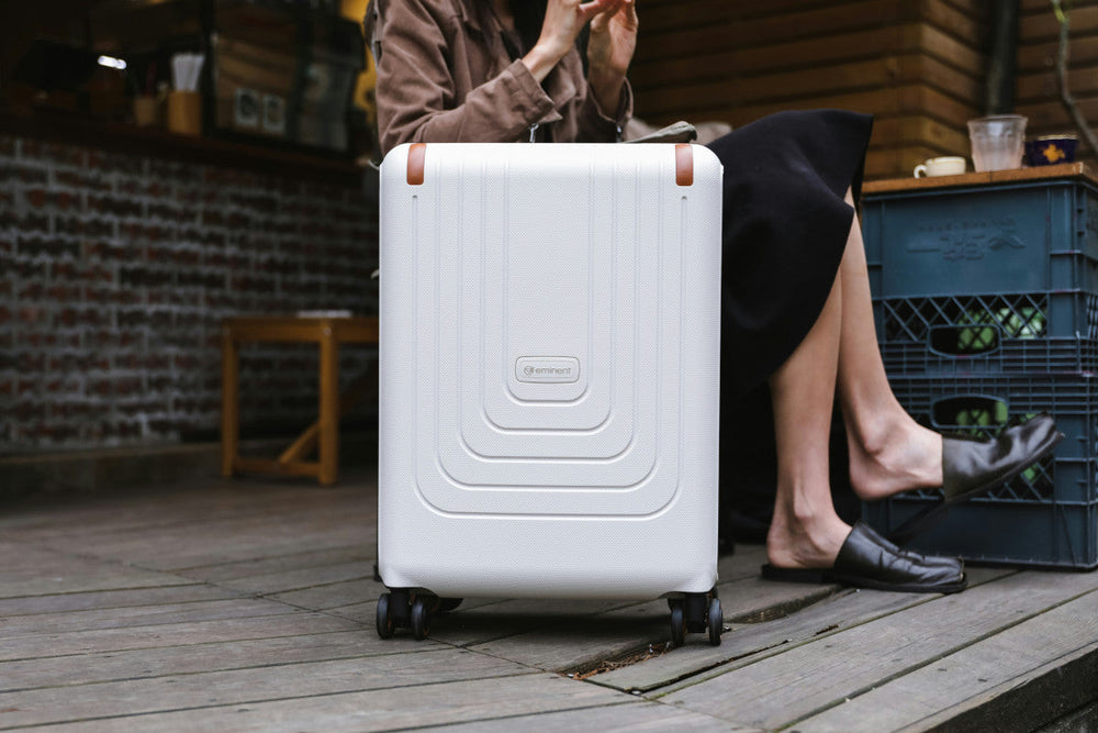 Medium vs Large Checked Luggage | Nobl Travel