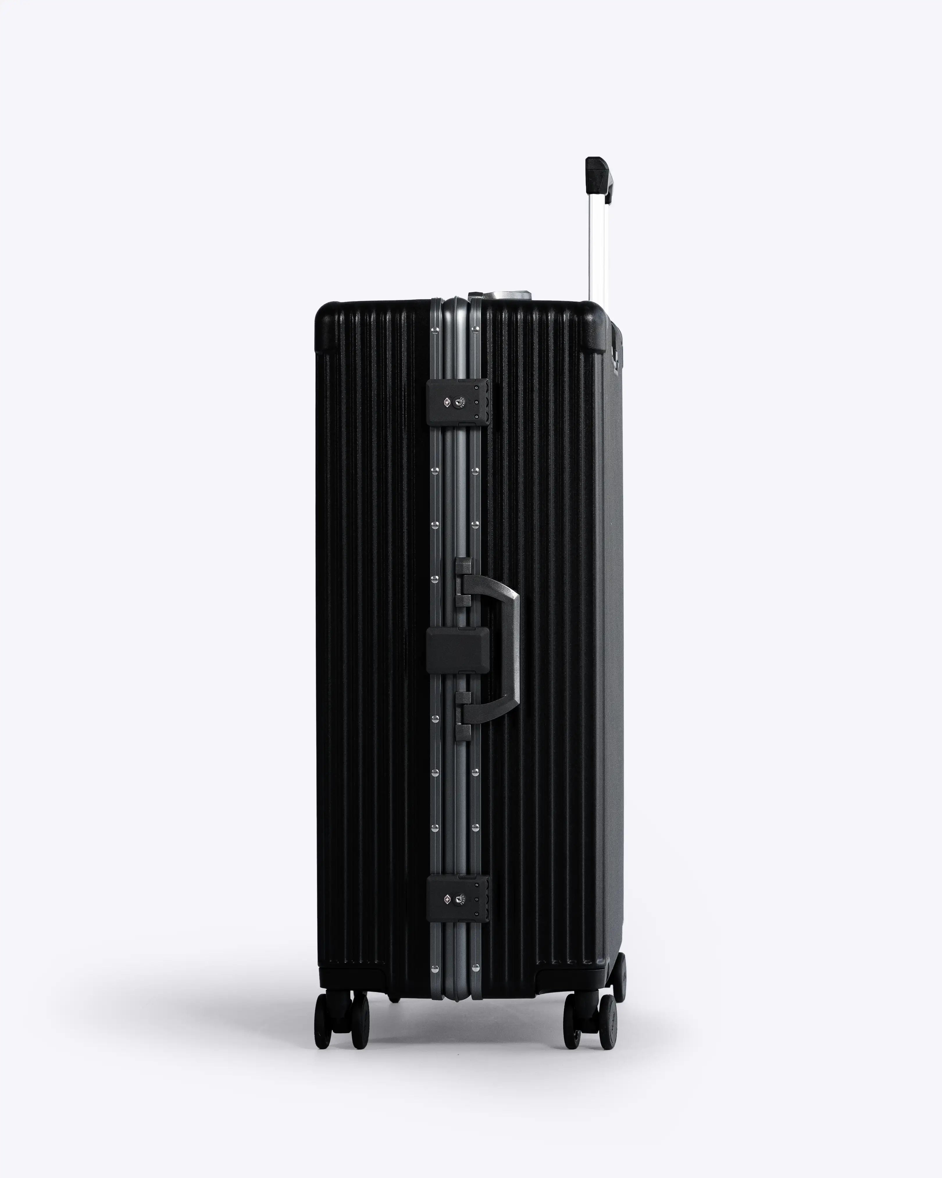 Check-in: All-in-One 28"