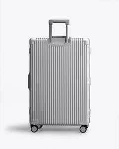 Check-in: All-in-One 28"