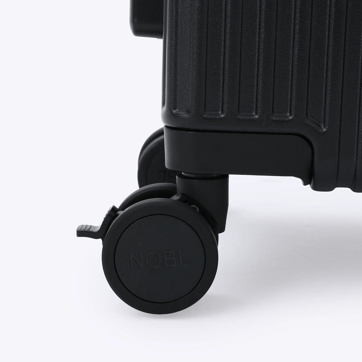 nobl classic  carry on all in one black 360 wheels