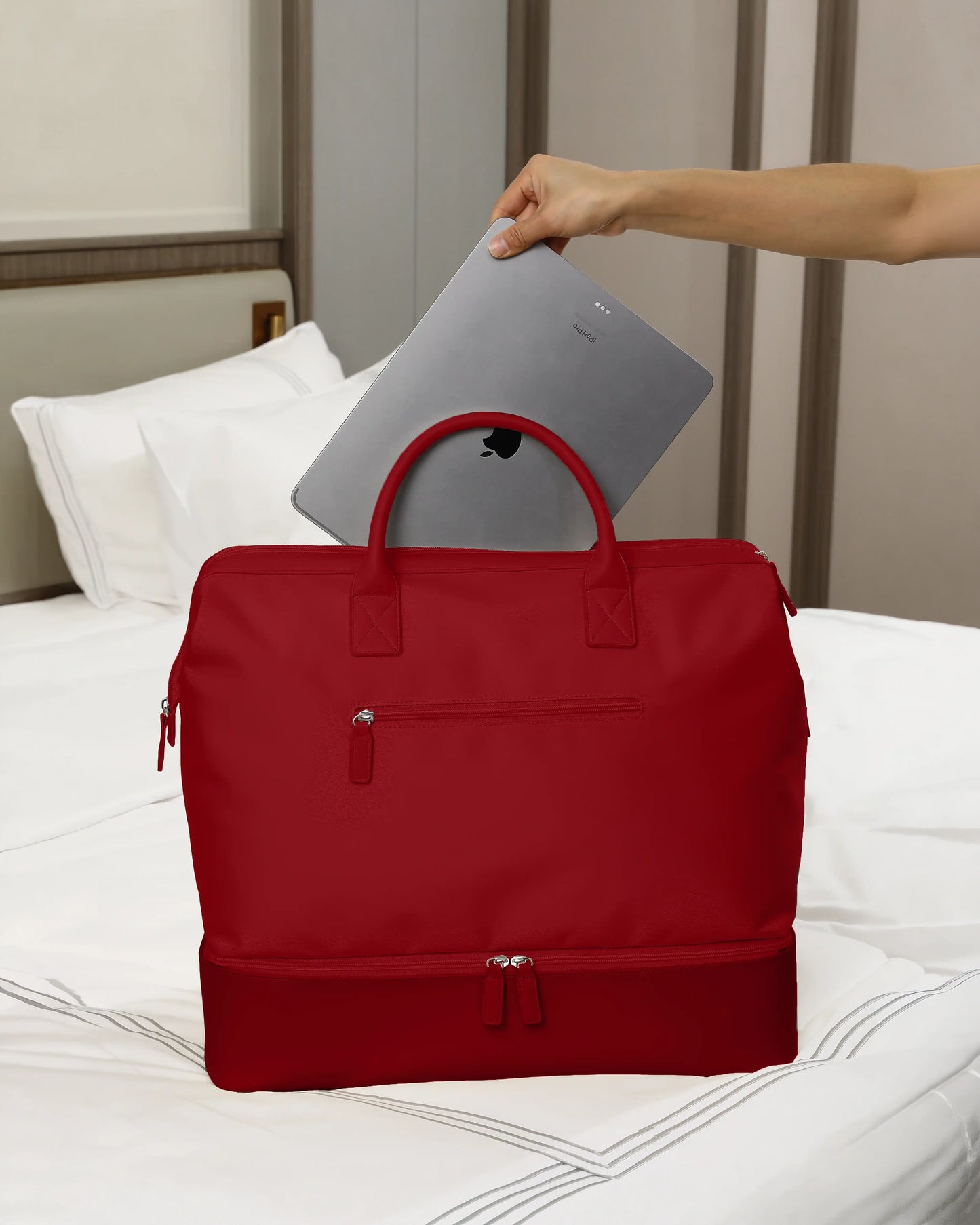 #color_cherry red